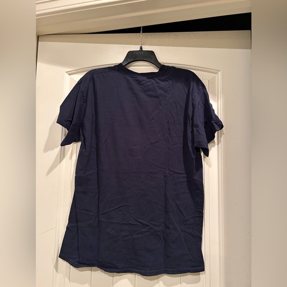 Gildan Ole Miss University of Mississippi Rebels t shirt - Picture 2 of 3